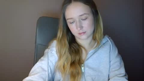 Lulu Baby18 online show from 01/14/26, 07:52