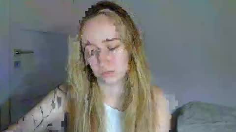 Lulu Baby18 online show from 03/17/26, 09:29