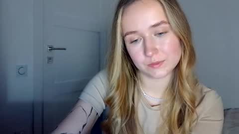 Lulu Baby18 online show from 04/20/26, 07:37