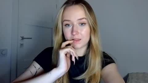 Lulu Baby18 online show from 04/24/26, 05:15