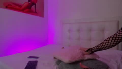 BRENDA TATIANA online show from 01/22/25, 05:06