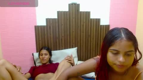 Snapshot of lulu_james chatting on 10/10/25, 04:39 I AM LULU online show from 10/10/25, 04:39