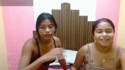 Snapshot of lulu_james chatting on 10/21/25, 06:30 I AM LULU online show from 10/21/25, 06:30