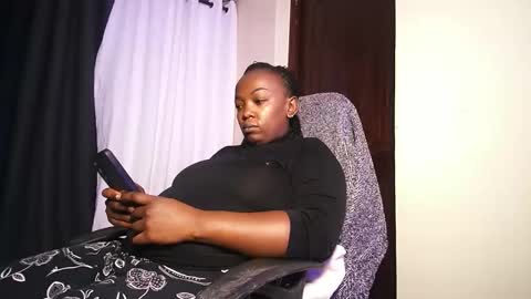 lulu_sparks1 online show from 03/25/26, 05:02