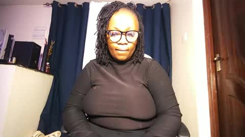 Snapshot of lulu_sparks1 chatting on 06/22/26, 05:48 lulu_sparks1 online show from 06/22/26, 05:48
