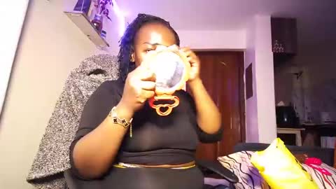 Snapshot of lulu_sparks1 chatting on 07/19/26, 05:11 lulu_sparks1 online show from 07/19/26, 05:11