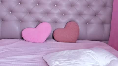 Snapshot of lulu_wolfie chatting on 12/16/24, 02:04 Lulu online show from 12/16/24, 02:04