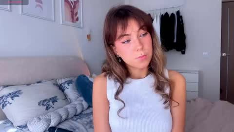 Snapshot of luluberryx chatting on 06/03/26, 02:03 lulu berry online show from 06/03/26, 02:03