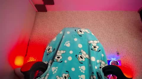 Snapshot of luly_blue chatting on 05/05/26, 03:36 Luly online show from 05/05/26, 03:36