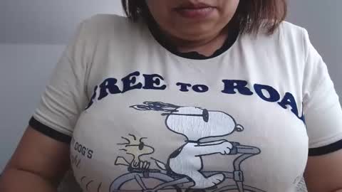 Snapshot of lumi_84 chatting on 12/21/24, 12:59 LUMI online show from 12/21/24, 12:59