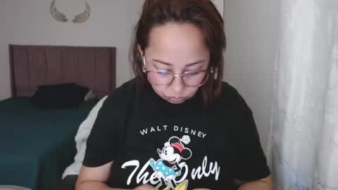 Snapshot of lumi_84 chatting on 01/09/25, 02:11 LUMI online show from 01/09/25, 02:11