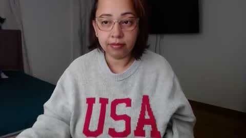 Snapshot of lumi_84 chatting on 01/18/25, 09:13 LUMI online show from 01/18/25, 09:13