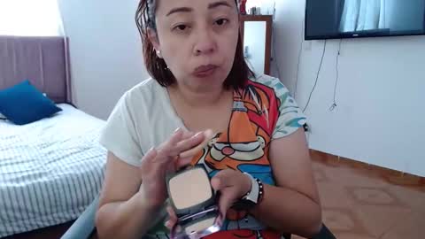 Snapshot of lumi_84 chatting on 02/02/25, 12:46 LUMI online show from 02/02/25, 12:46