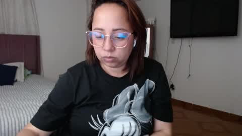 Snapshot of lumi_84 chatting on 02/03/25, 03:42 LUMI online show from 02/03/25, 03:42