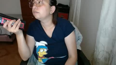 Snapshot of lumi_84 chatting on 02/12/25, 04:01 LUMI online show from 02/12/25, 04:01