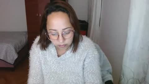 Snapshot of lumi_84 chatting on 02/14/25, 04:15 LUMI online show from 02/14/25, 04:15