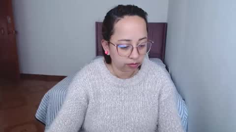 Snapshot of lumi_84 chatting on 02/19/25, 12:00 LUMI online show from 02/19/25, 12:00