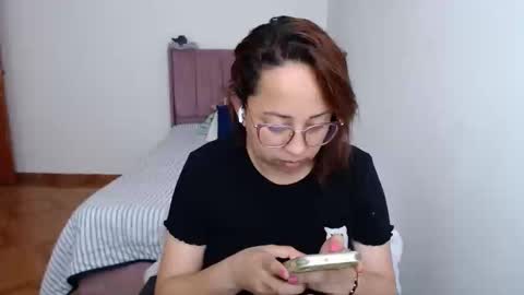 Snapshot of lumi_84 chatting on 02/24/25, 06:26 LUMI online show from 02/24/25, 06:26