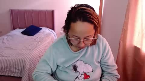 Snapshot of lumi_84 chatting on 09/21/25, 01:57 LUMI online show from 09/21/25, 01:57