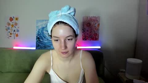 Snapshot of lumina_dark chatting on 01/17/26, 02:11 Lumi online show from 01/17/26, 02:11