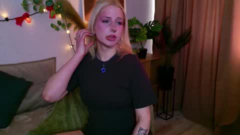 Nora online show from 03/13/26, 01:18