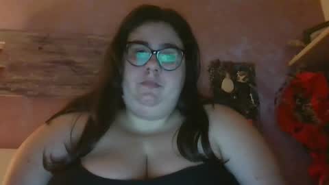 luna0025 online show from 05/13/26, 07:55