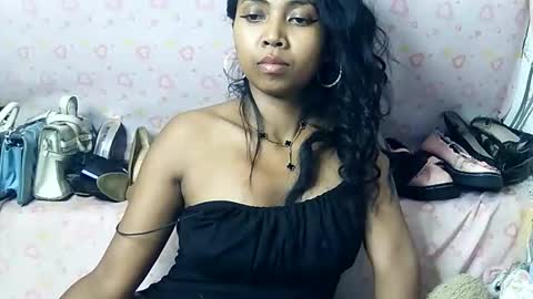 Luna online show from 04/01/26, 02:47