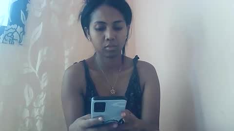 Luna online show from 04/18/26, 06:39