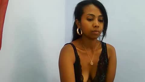 Luna online show from 04/22/26, 08:06