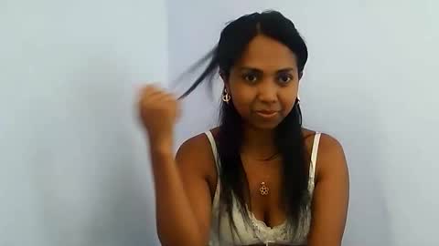 Luna online show from 04/24/26, 06:27