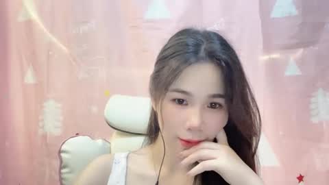 Luna online show from 04/24/26, 08:50