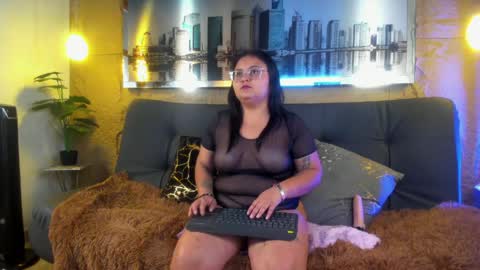 Luna online show from 05/25/26, 04:40