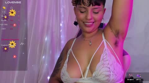 Luna online show from 12/17/24, 07:37