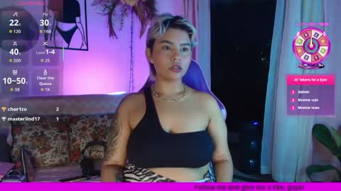 Snapshot of luna__cute chatting on 04/17/26, 12:24 Luna online show from 04/17/26, 12:24