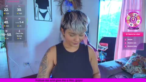 Snapshot of luna__cute chatting on 04/29/26, 03:16 Luna online show from 04/29/26, 03:16