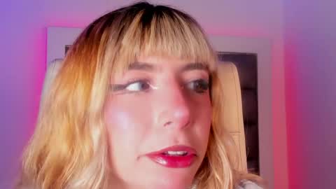 luna online show from 04/15/26, 08:42