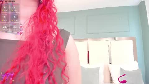 Snapshot of luna__vegga chatting on 06/20/26, 07:05 Luna online show from 06/20/26, 07:05