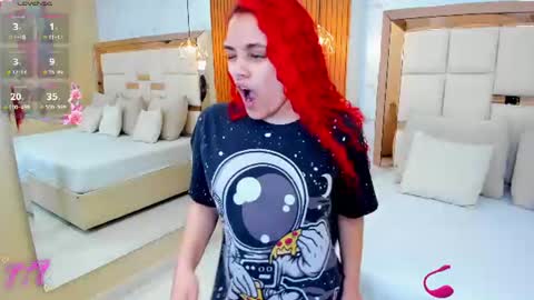 Snapshot of luna__vegga chatting on 08/03/26, 06:22 Luna online show from 08/03/26, 06:22