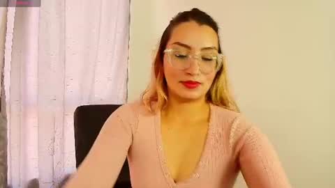 luna__velvet online show from 07/17/26, 12:56