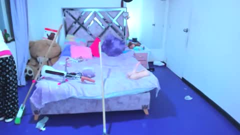 luna_analya online show from 03/21/26, 09:58