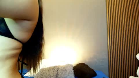 luna and banji online show from 09/19/25, 09:15