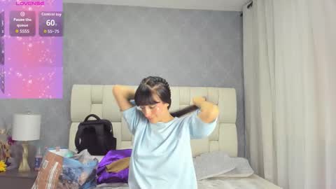 Luna online show from 10/24/25, 11:39