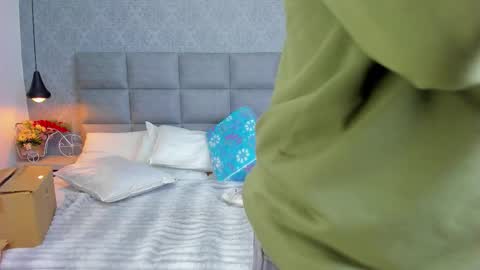 Luna online show from 02/17/26, 11:40