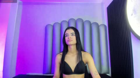 Snapshot of luna_bella_23 chatting on 05/27/26, 05:37 luna_bella_23 online show from 05/27/26, 05:37