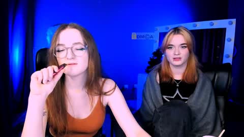 luna_berryy online show from 01/27/25, 09:55