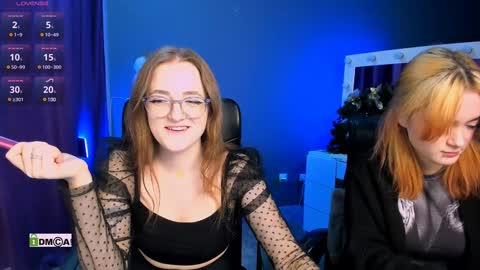 luna_berryy online show from 02/03/25, 12:36