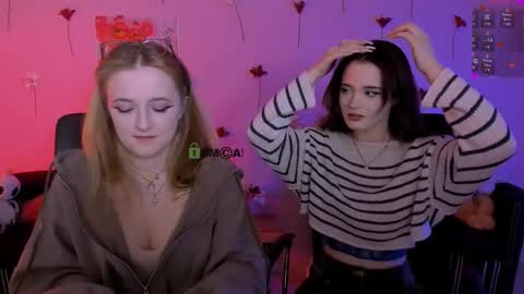 luna_berryy online show from 03/21/26, 08:23