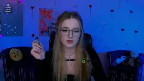 Snapshot of luna_berryy chatting on 04/22/26, 07:48 luna_berryy online show from 04/22/26, 07:48