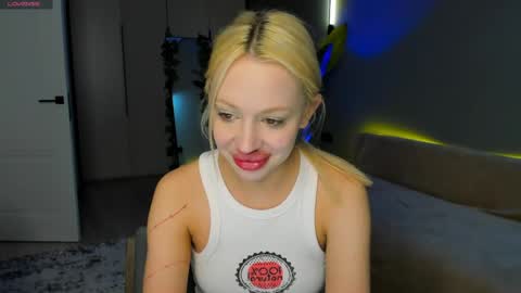 luna_beverly online show from 04/12/26, 08:25