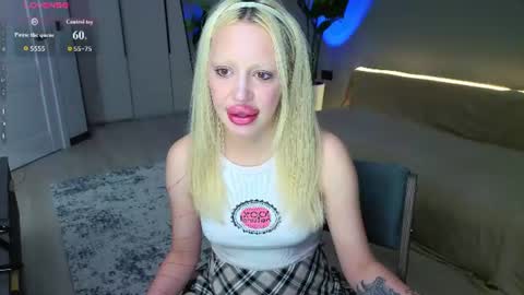 Snapshot of luna_beverly chatting on 06/20/26, 09:06 luna_beverly online show from 06/20/26, 09:06
